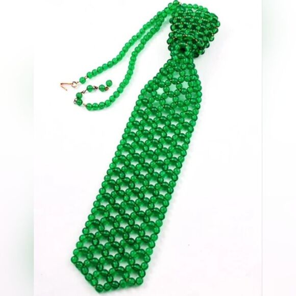 Hand Made Green Hexagonal Pattern Statement tie Necklace New No.Teg - Picture 1 of 5